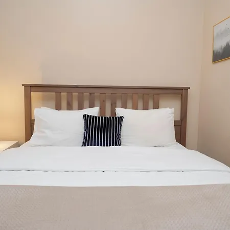 Three-bedroom Family In Managed - Location Near Taksim 4*