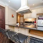 Appartement Three-bedroom Family In Managed - Location Near Taksim 4*