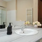 Three-bedroom Family In Managed - Location Near Taksim 4* Istanboel