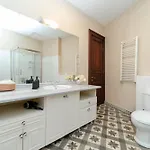 Appartement Three-bedroom Family In Managed - Location Near Taksim Istanboel