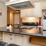Three-bedroom Family In Managed - Location Near Taksim 4*