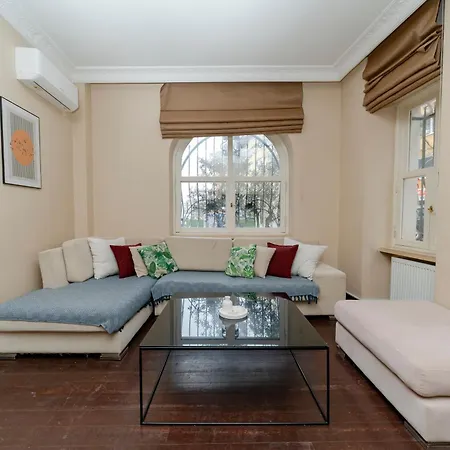 Three-bedroom Family In Managed - Location Near Taksim 4*
